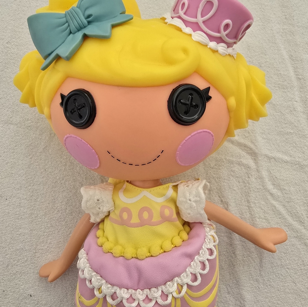 Lalaloopsy Candle Slice O'Cake Doll 2009 Full Size W/ Lil Sister 2014 EUC - Picture 4 of 16